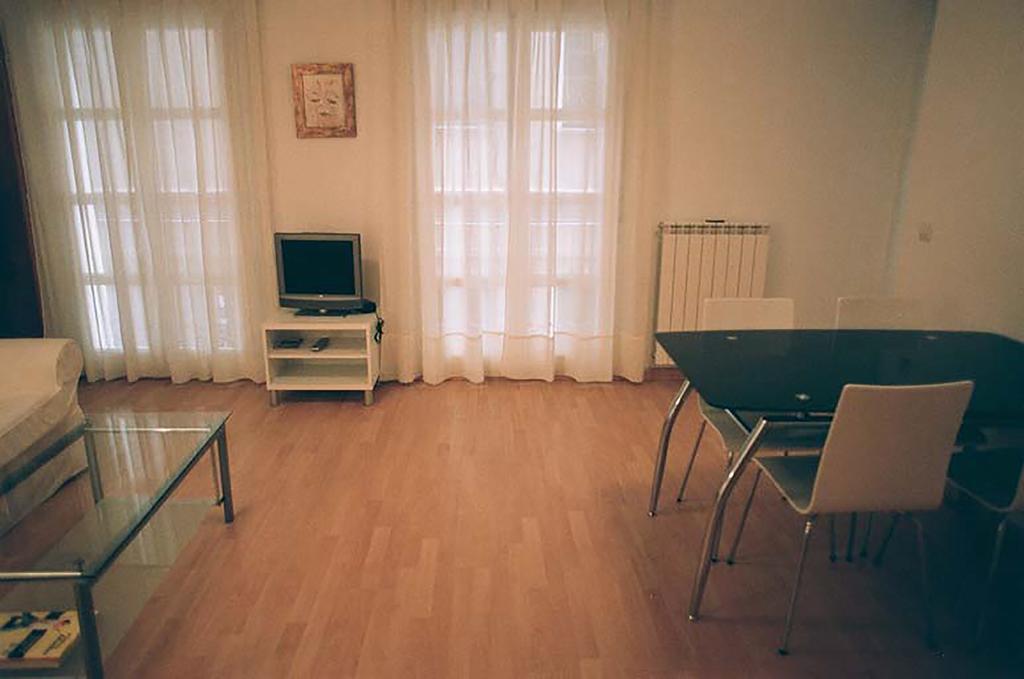 Apartamentos Auhabitat Zaragoza, Edificio De Apartamentos Turisticos Номер фото