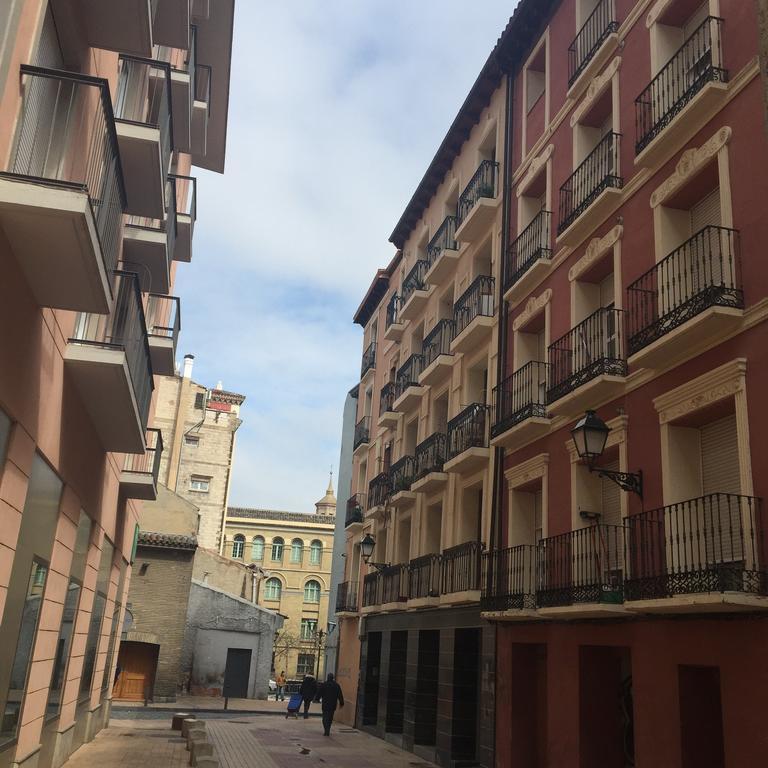 Apartamentos Auhabitat Zaragoza, Edificio De Apartamentos Turisticos Экстерьер фото