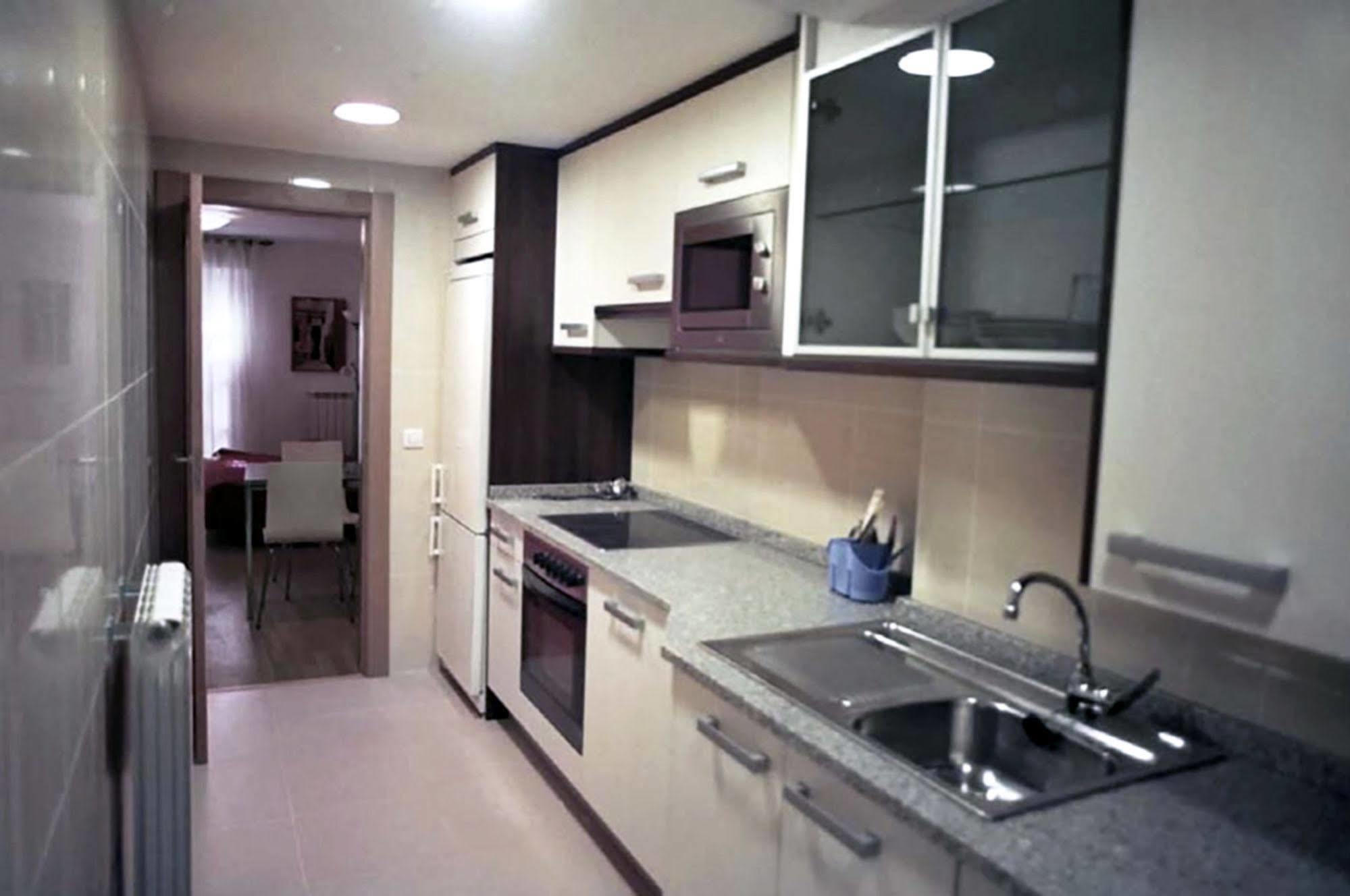 Apartamentos Auhabitat Zaragoza, Edificio De Apartamentos Turisticos Экстерьер фото