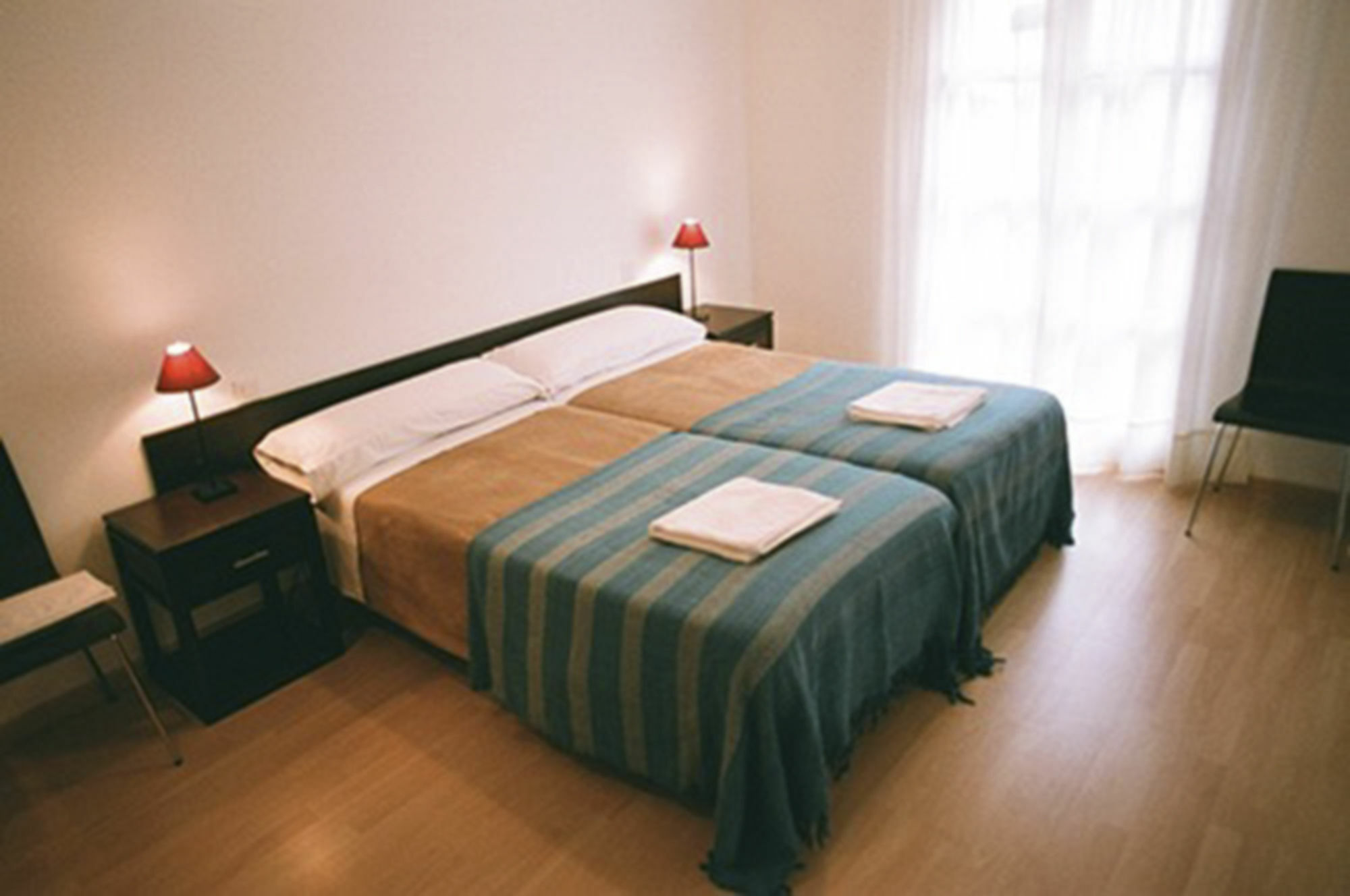 Apartamentos Auhabitat Zaragoza, Edificio De Apartamentos Turisticos Экстерьер фото